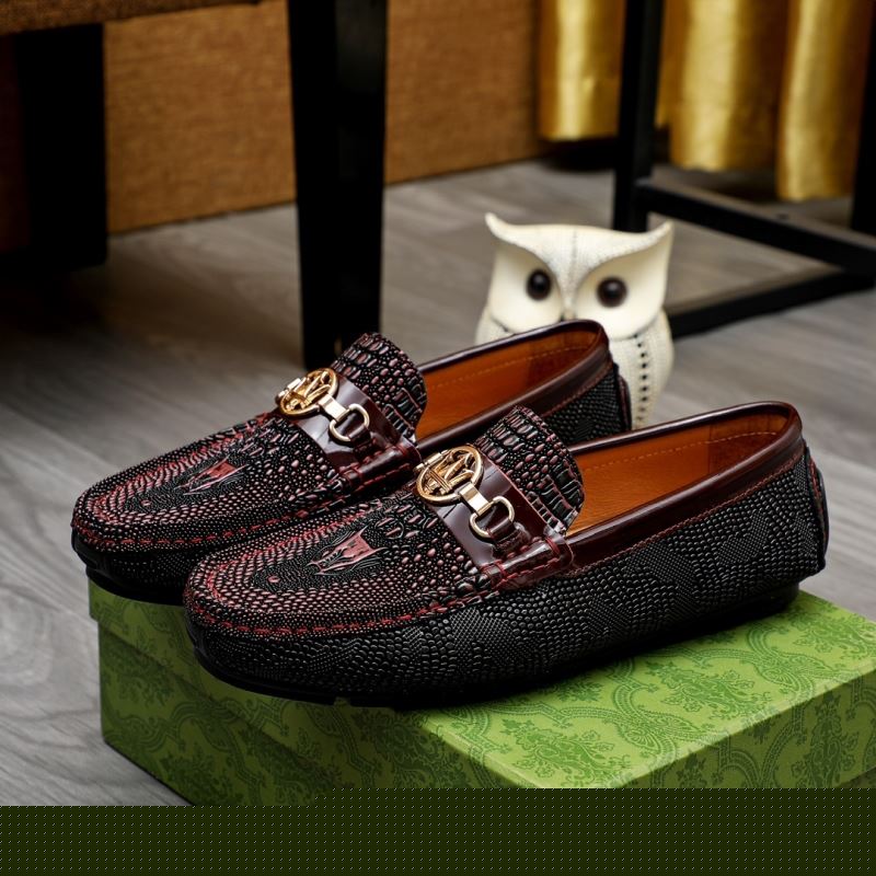 G*u*i leather shoes